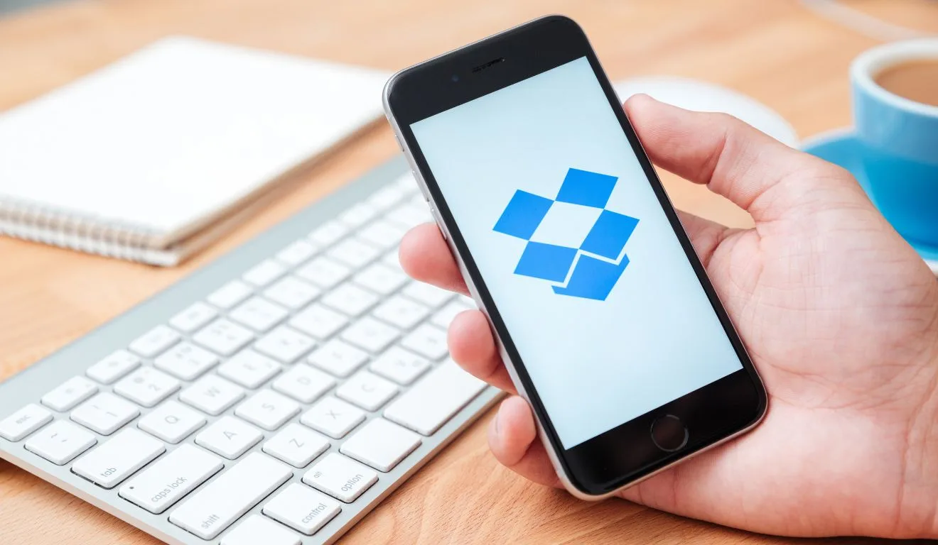 Aplicativo da Dropbox no celular