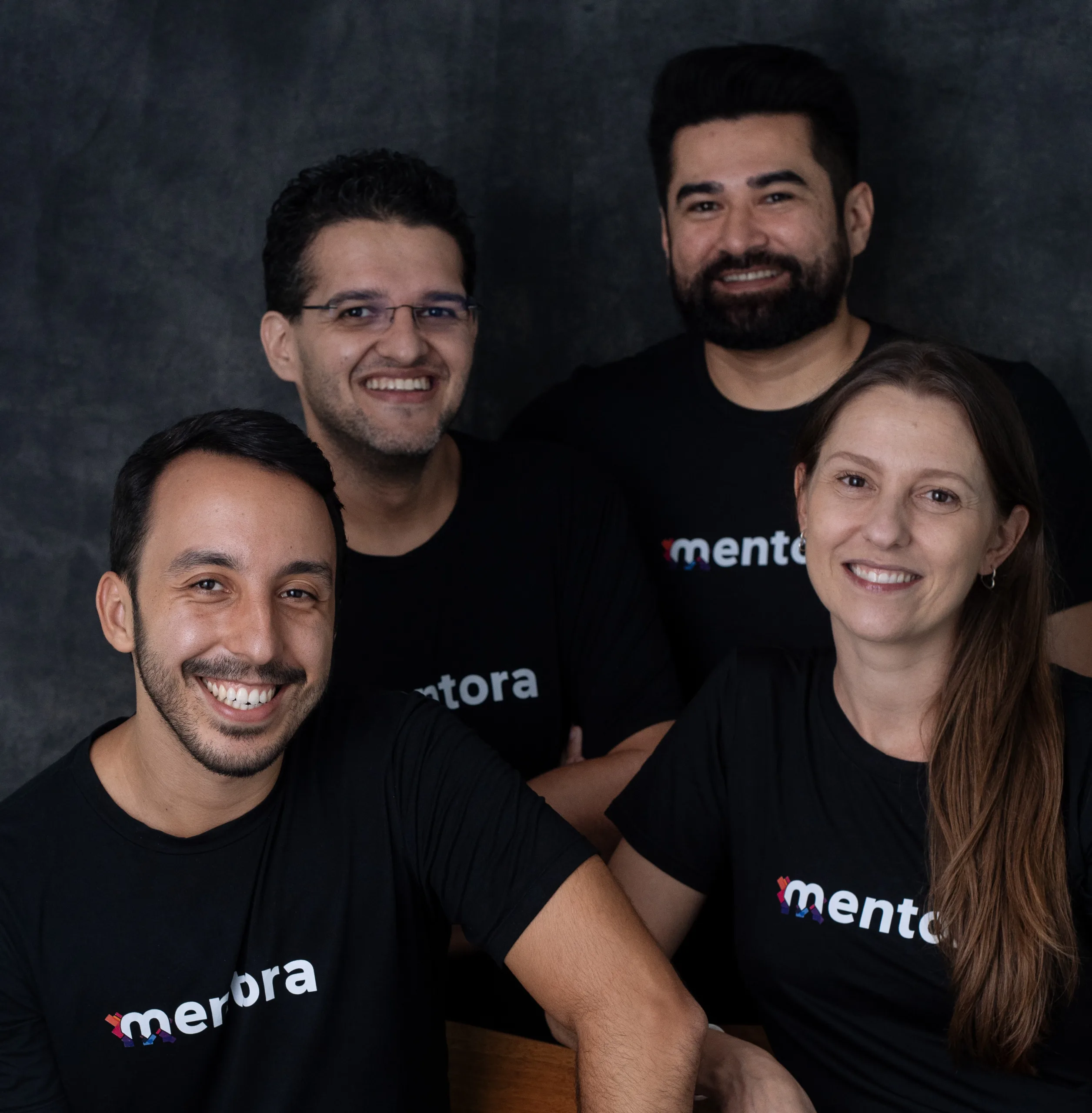 Bruno Kloss, Wagner Cassimiro, Gabriel Goichmann e Marina Proença, fundadores da Mentora