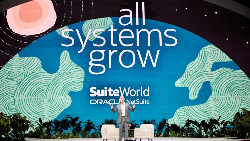 Evan Goldberg, CEO da NetSuite no keynote de abertura do SuiteWorld, em Las Vegas. Foto: divulgação