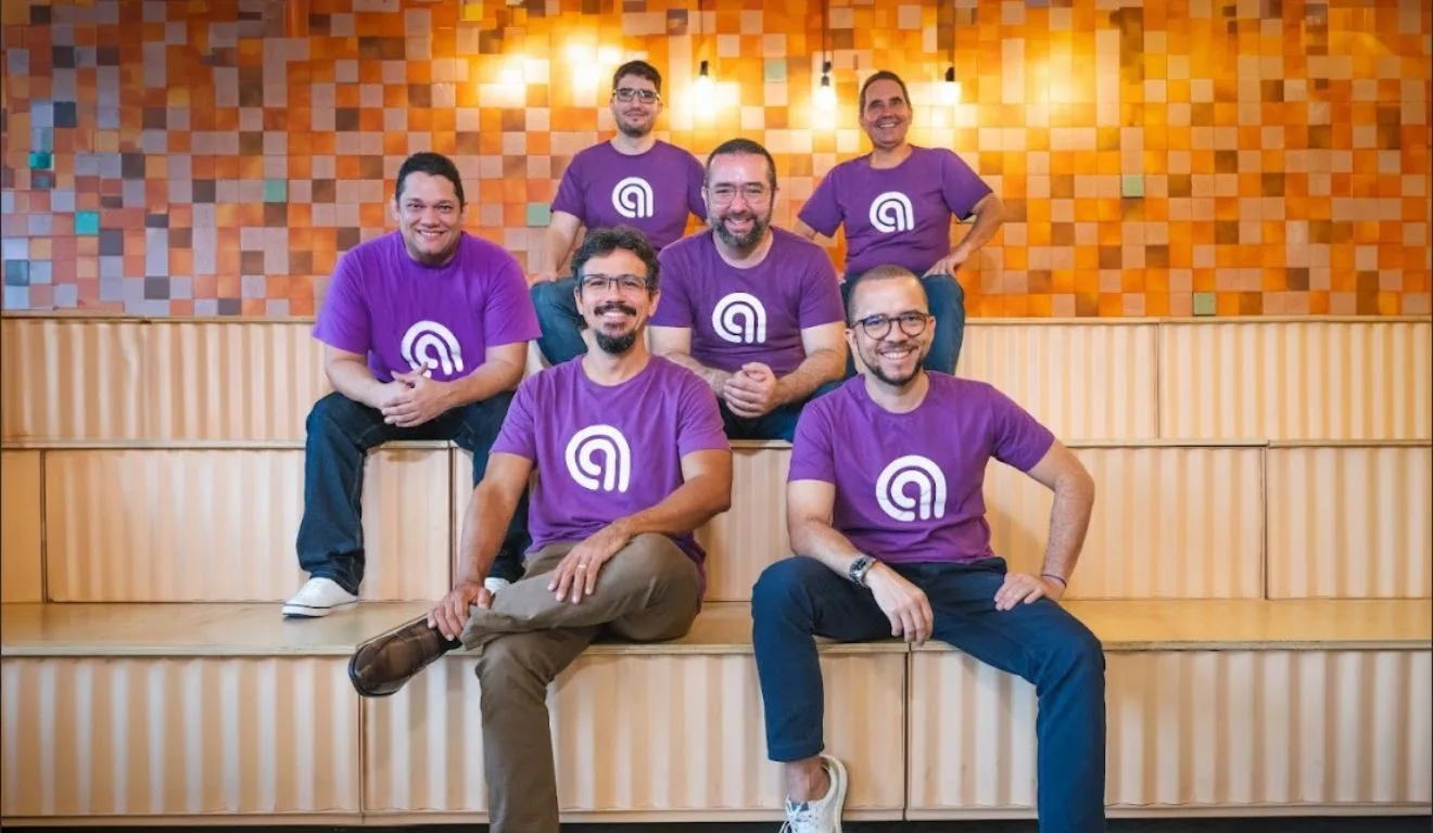 A startup baiana Agilize tem seis sócios: Adriano Fialho, Alberto Vila Nova, Ernesto Amorim, Marlon Freitas, Rafael Caribé e Rafael Viana. Foto: Divulgação