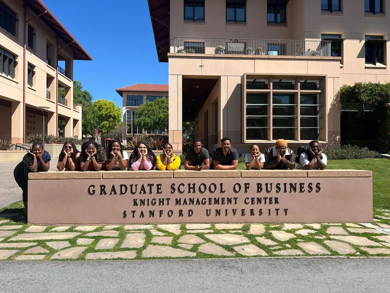 Empreendedores visitam a Universidade de Stanford, no Vale do Silício (Foto: Divulgação)