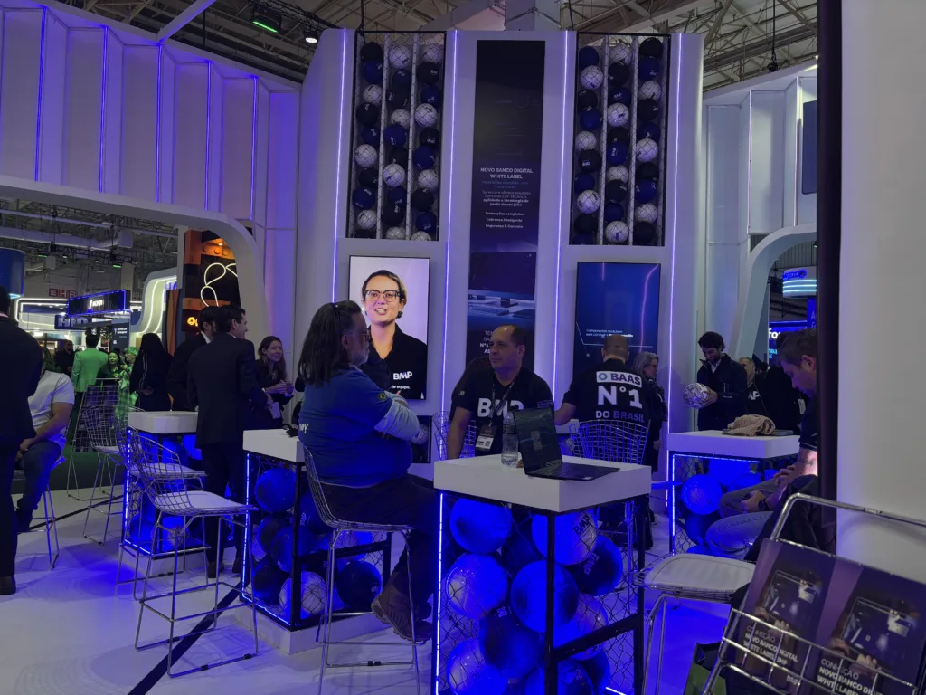 Área de business do stand do BMP no Febraban Tech 2025 