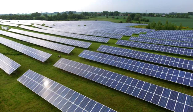 Foco da Noris são M&As de usinas solares | Foto: Canva