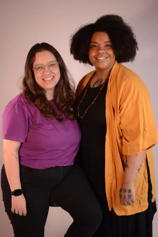 Mayara Neris e Karoline Oliveira