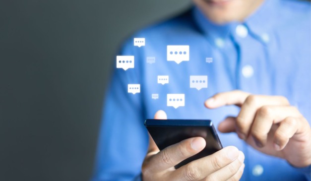Troca de mensagens pelo celular