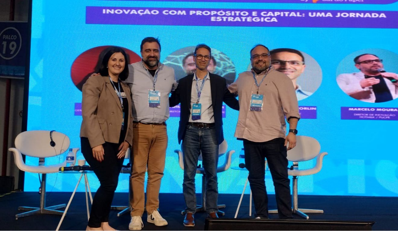 Aline Scarpin (Hotmilk), Guilherme Amorim (Rosey Ventures), Mauricio Zanforlin (Grupo Marista) e Marcelo Moura (Hotmilk) | Foto: Divulgação