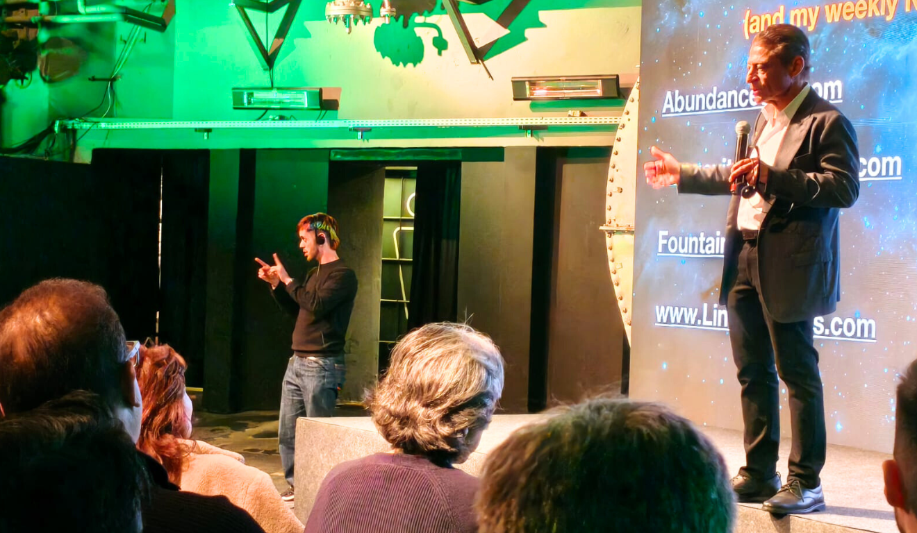 Peter Diamandis, durante palestra no Instituto Caldeira, em Porto Alegre | Foto: Startups
