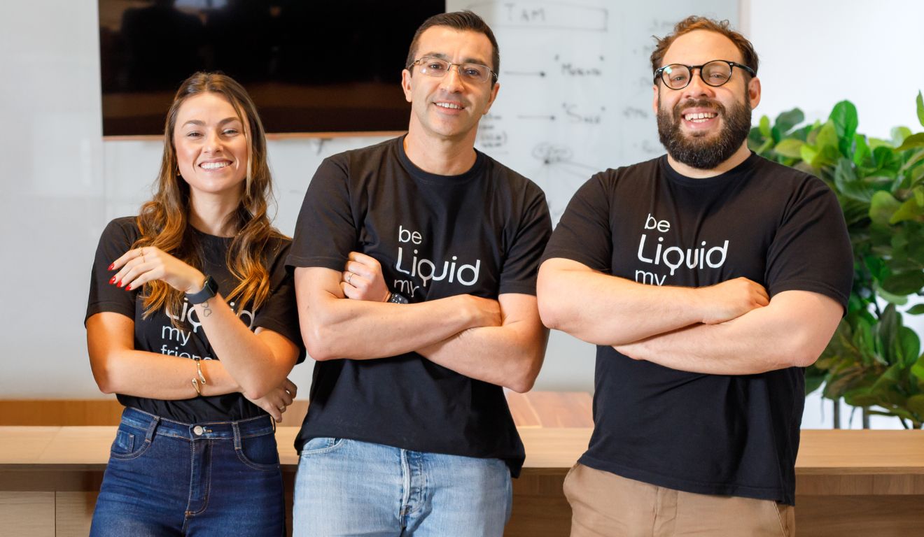 Luiza Ribeiro Caram, Odair Mofato Jr. e Thiago Yaak (CEO), fundadores da Liquid | Foto: Divulgação
