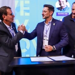 O prefeito do Rio, Eduardo Paes, e Alexandre Maioral, presidente da Oracle Brasil | Foto: Marco Antônio - Prefeitura do Rio