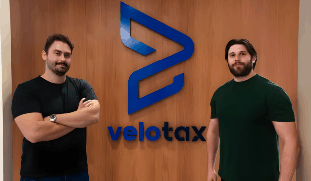 Eduardo Esmanhotto e Victor Savioli, cofundadores da Velotax | Foto: divulgação