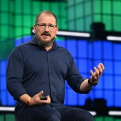 Cristiano Amon, CEO da Qualcomm, durante o Web Summit Lisboa 2025