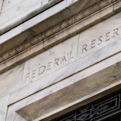 Fachada no edif&iacute;cio do Federal Reserve em Washington DC Foto Shutterstock
