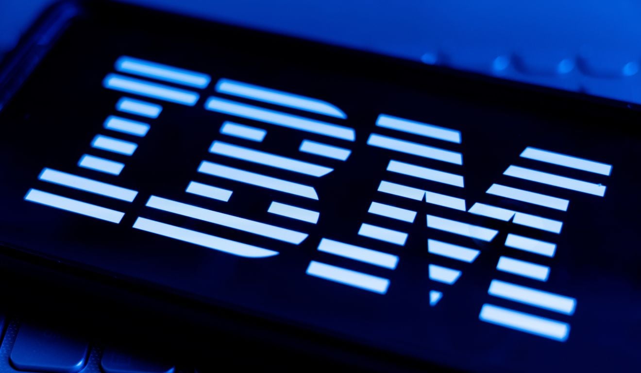 IA desafia COBOL: IBM e gigantes de TI sentem o baque na bolsa