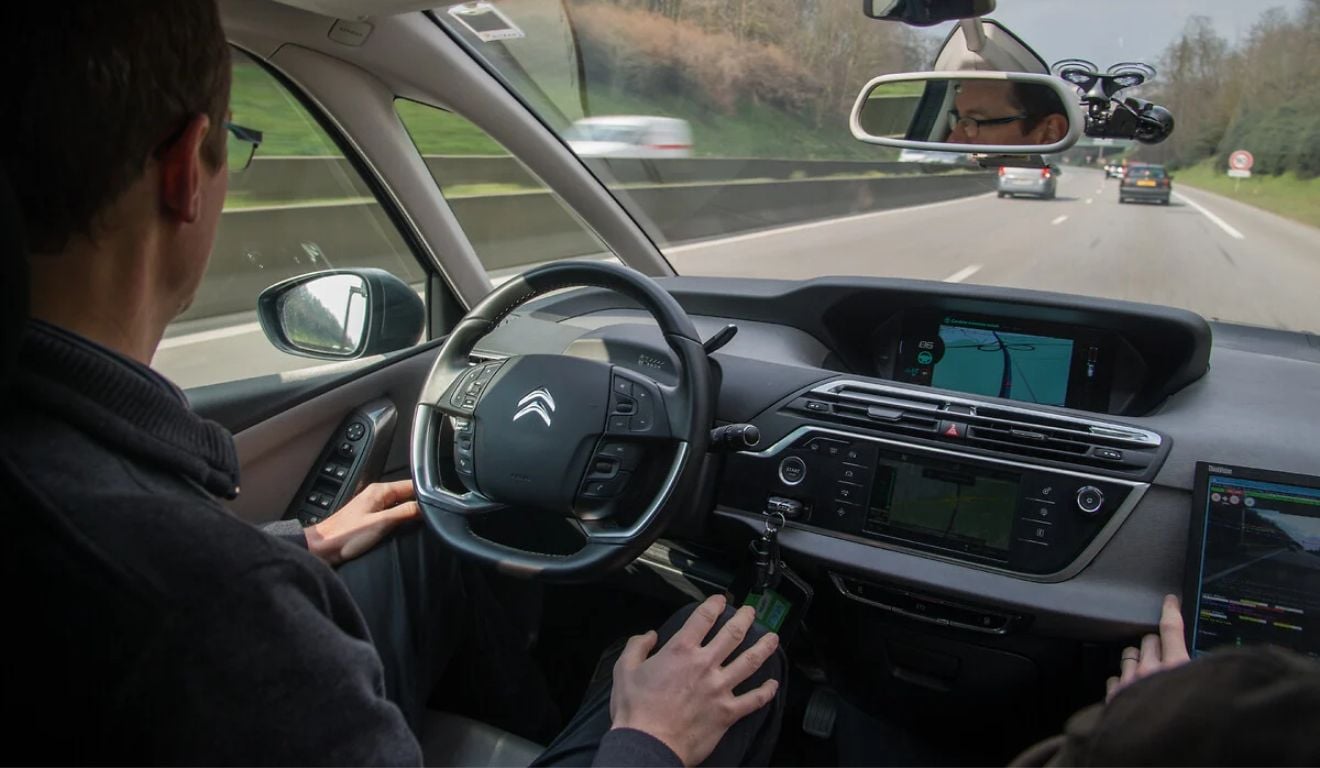 Carro autônomo da Citroën, na França | Foto: Divulgação