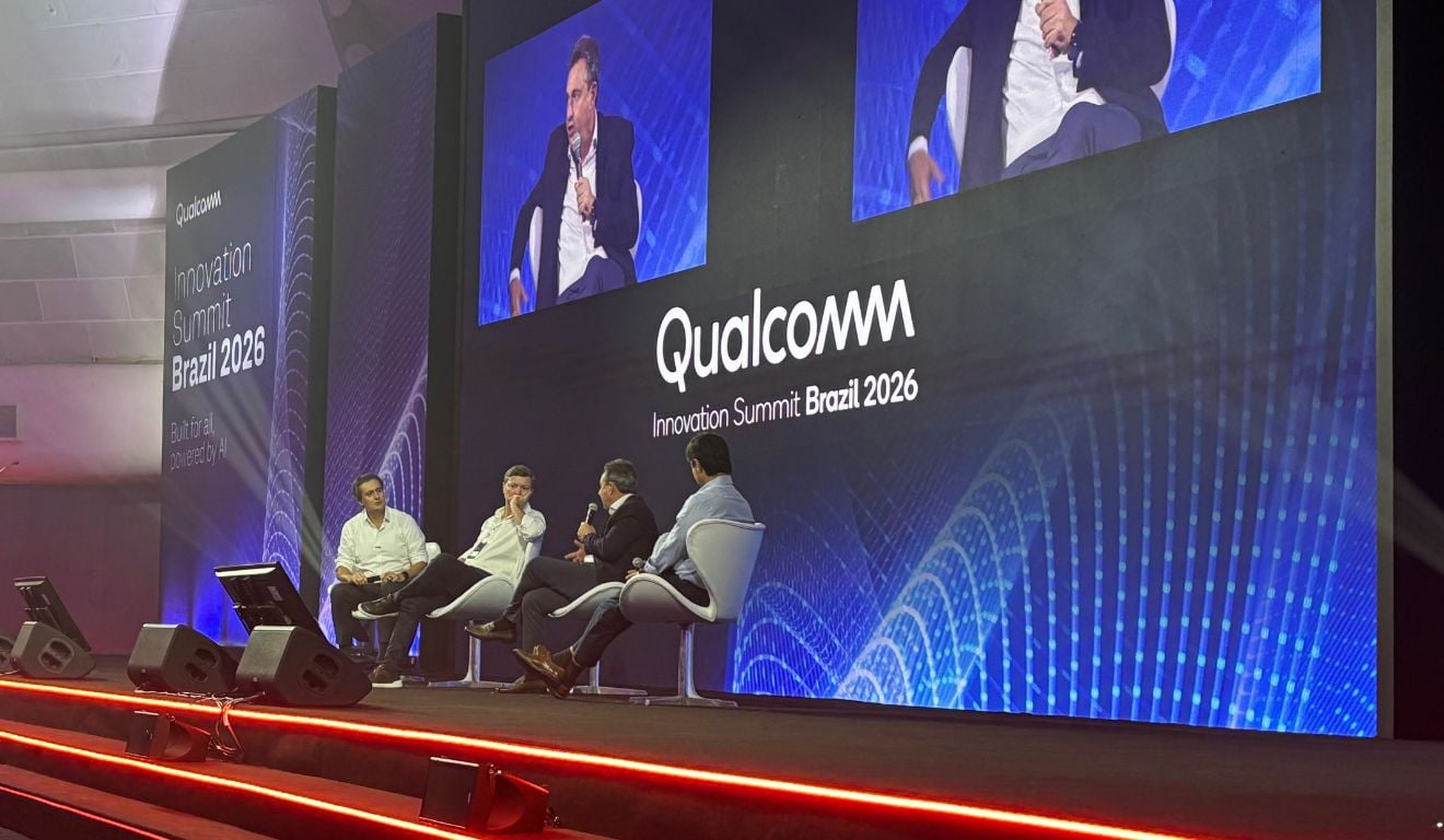 Motorola aposta em IA para refinar produtos e disputar mercado premium