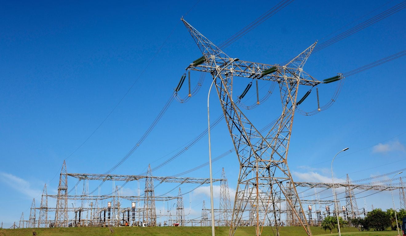 Boom da IA pressiona infraestrutura e commodities, diz UBS